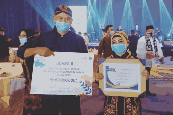 Peringkat 2 Perguruan Tinggi Penampingan Desa Wisata Tahun 2020