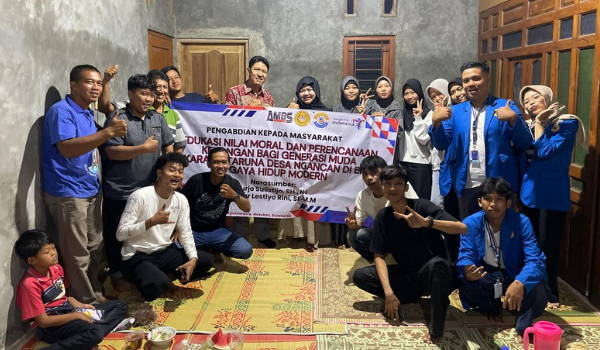Pengabdian kepada Masyarakat : Edukasi Nilai Moral dan Perencanaan Keuangan bagi Generasi Muda Karang Taruna Dusun Ngancan Sobokerto Boyolali di Era Gaya Hidup Modern